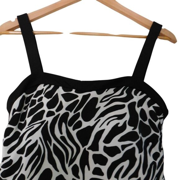 Miracle Suit Women's Tankini Top 10 Black White Slimming Swim Top Beachy - Picture 2 of 7